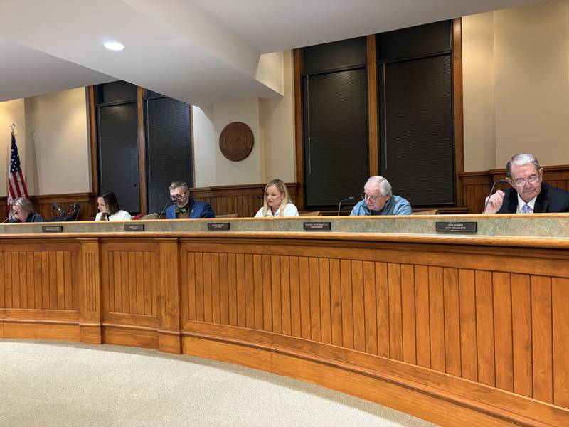 Ottawa City Council members discuss agenda items during Tuesday’s regular meeting at City Hall.