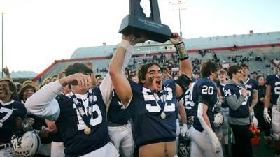 Cary-Grove upsets East St. Louis for Class 6A title for 2nd time in 3 years
