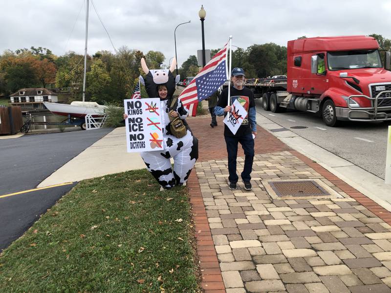Between 500-600 people were estimated at the No Kings protest Saturday morning in Algonquin on Route 62, part of more than 2,500 rallies held across the country, according to organizers.