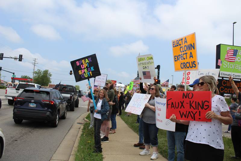 Thousands of protesters line up along Route 31 on June 14, 2025 during a "No Kings" protest in McHenry.