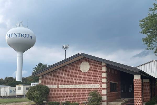 Mendota City Council approves “Downtown Mendota Cruise In”