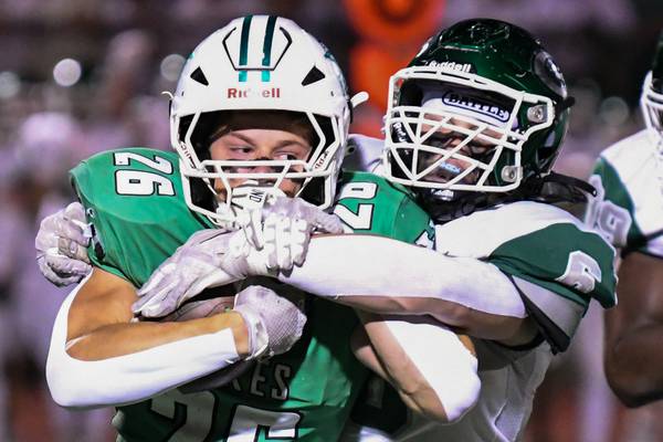 2025 IHSA playoff outlook for Week 9 : What do Suburban Life-area teams need to do to make the field of 256? 
