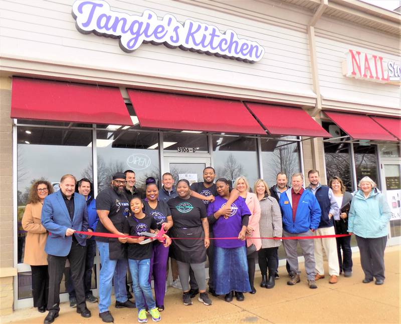 Tangie’s Kitchen celebrated its grand opening with a ribbon-cutting ceremony Wednesday, November 16, 2022 at its 3406 Three Oaks Road, Suite D location in Cary alongside the Cary-Grove Chamber of Commerce.
