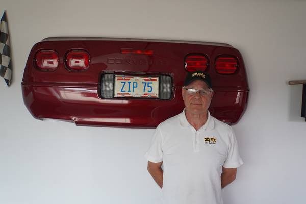 Zip’s Auto Body in Rochelle closes after 41 years, longtime owner retires