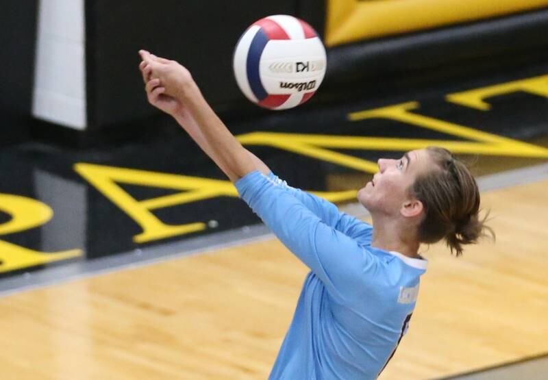 Marquette's Mary Lechtenberg keeps the ball in play against Putnam County on Thursday, Sept 7, 2023 at Putnam County High School.