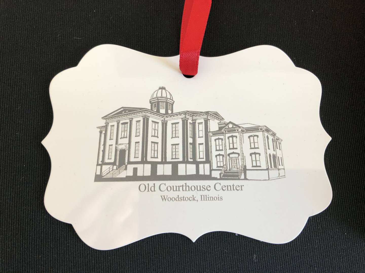 Woodstock ornament with the Old Courthouse