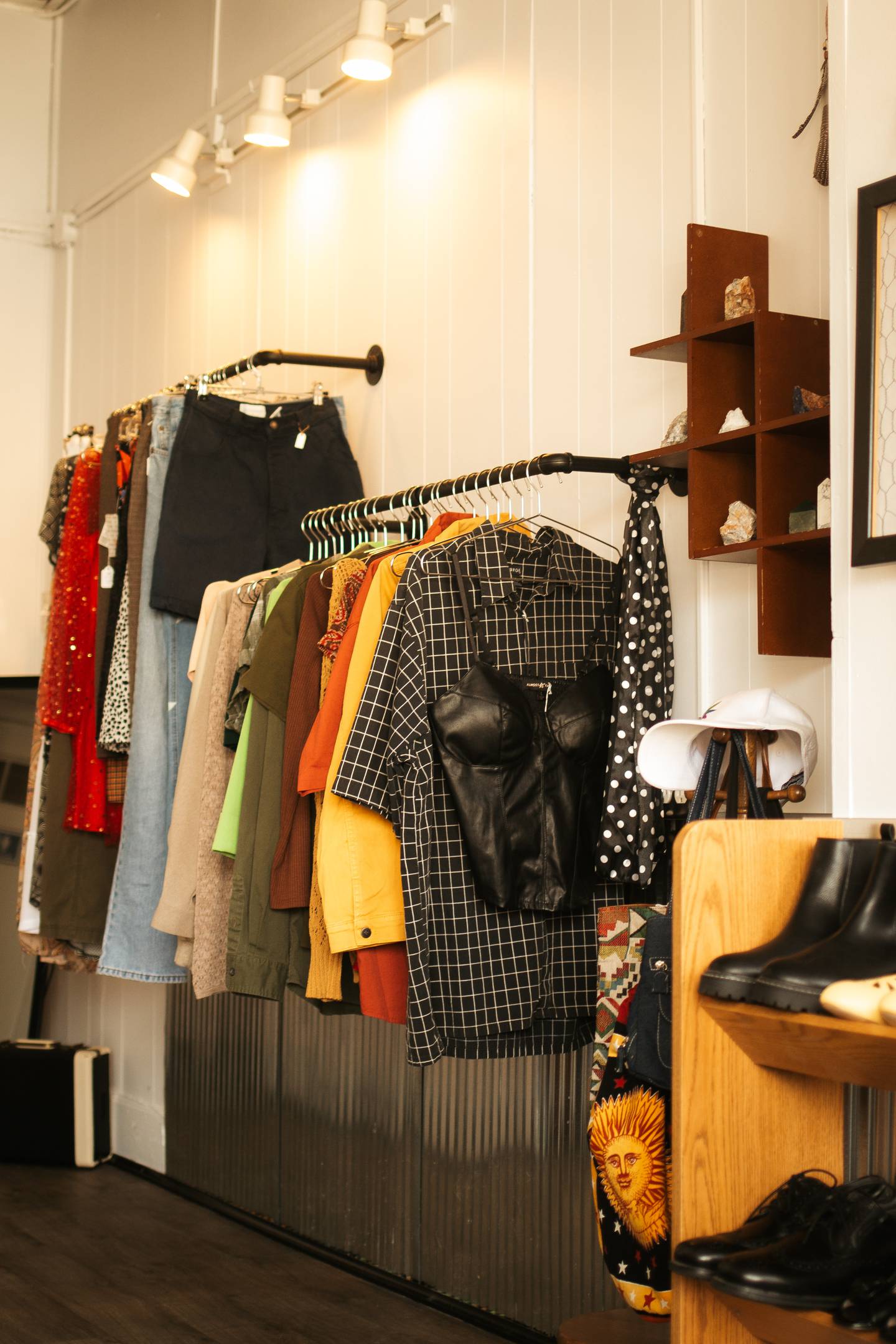 Ella Entas recently opened a store in downtown Princeton that marries a few of her interests. Her new store, Willow’s Holistic Creations, 451 S. Main St., sells handmade jewelry, crystals, incense and secondhand clothing, among other items.