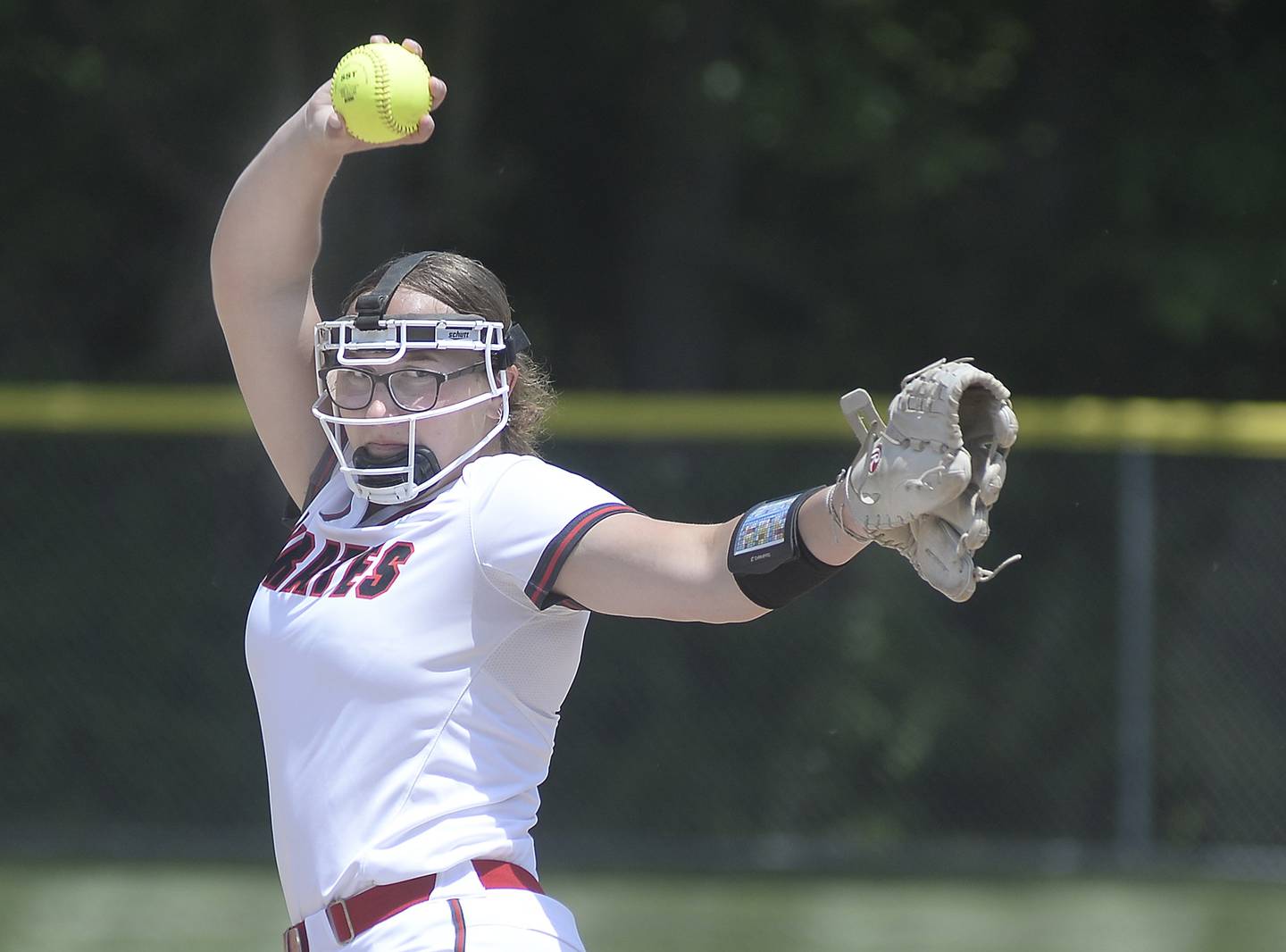 Ottawa’s McKenzie Oslanzi winds up for pitch against Morris during the Class 3A regional title game Saturday, May 27, 2023, in Ottawa.