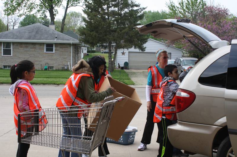 Spring Valley Letter Carriers are ready to participate in the USPS Letter Carriers annual Stamp Out Hunger Food Drive. This event is the nation’s largest single-day food drive, having collected over a billion pounds of food since it began in 1993.