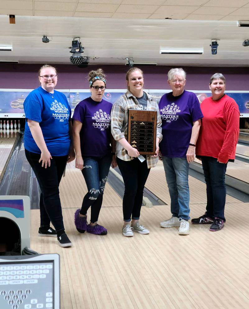 Newcomer Katie Gerard (center) captured the 2020 Princeton Women's Masters Bowling crown. the top five included (from left) Gabbie Cummings (fifth), Danielle Hoopes (third), Gerard,
Anna Flaig (second) and Sherry Allen (fourth).