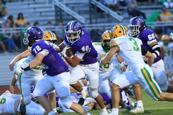New-look Rochelle routs Geneseo in season opener