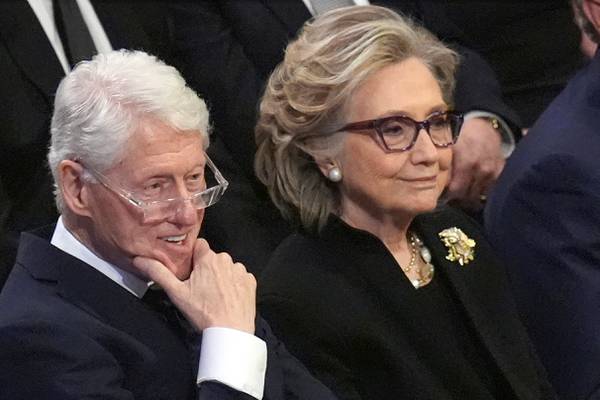 Republicans and some Democrats back contempt for the Clintons in House Epstein probe