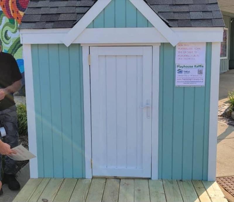 Habitat for Humanity of Ogle County is excited to once again bring the opportunity for a local family to win a 6x10 hand-crafted playhouse thanks to Oregon High School’s FFA Ag Construction class. And new this year is the addition of a second raffle of an 8x10 storage shed thanks to Byron High School’s Construction Class.