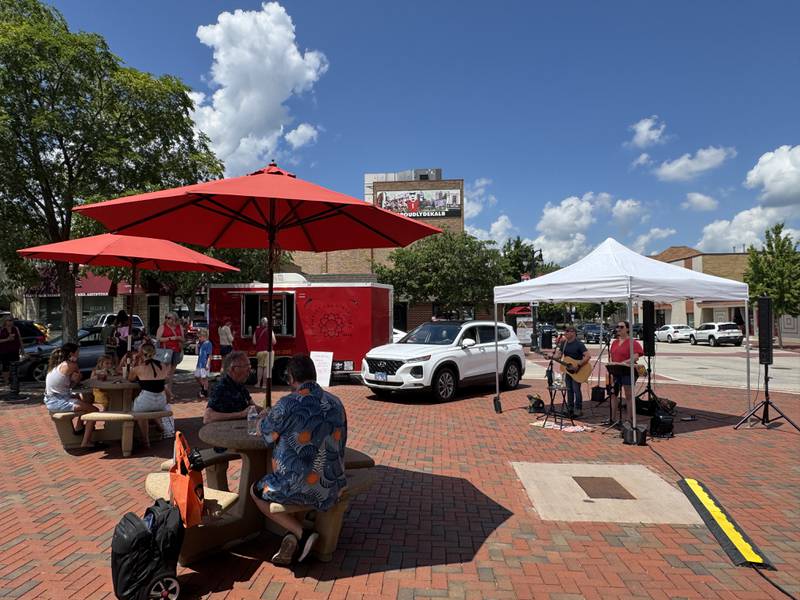 The popular Live Lunch Music Series at the DeKalb Farmer’s Market presented by the Egyptian Theatre returns this summer.
