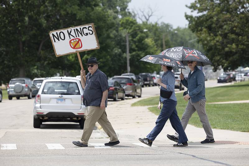 Protesters in Dixon join a nationwide No Kings protest Saturday, June 14, 2025. The anti-Trump gathering lined both sides of the Peoria Avenue Bridge. This was just one of an estimated 2,000 rallies across the country.