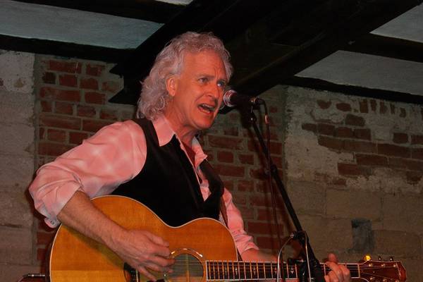Fulton’s Volunteer Millers to host folk singer
