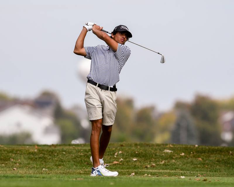 Declan Chavez of Oswego watches his shot during the Plainfield Central regional on Wednesday Oct. 1, 2025, held at Wedgewood Golf Course in Plainfield.