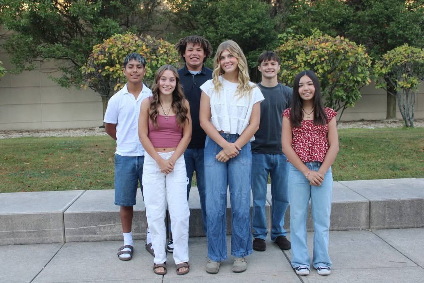 Sophomores: Carol Carpenter, Jillian Bruns, Jasmyn Mascote, Saul Avila, Brayden Harley, and Aidan Lopez.