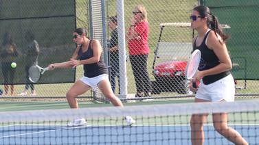 Ottawa girls doubles teams heading to state : The Times Saturday Roundup