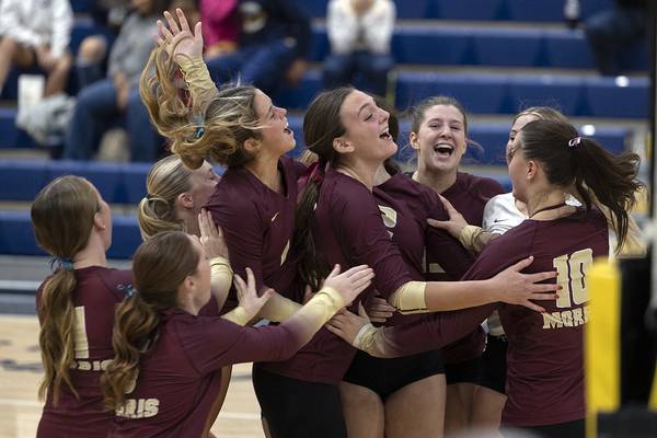 Morris rallies past Sterling to win first regional title in a decade