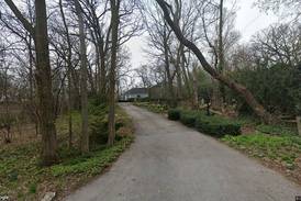 Single-family home sells in Hinsdale for $1.4 million