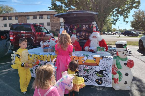 Annual trunk or treat event at Plano church big draw for local trick-or-treaters