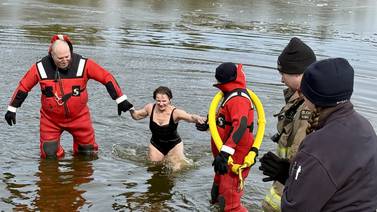 Plunging with a purpose: Residents brace frigid waters at 9th Annual Mendota Polar Plunge