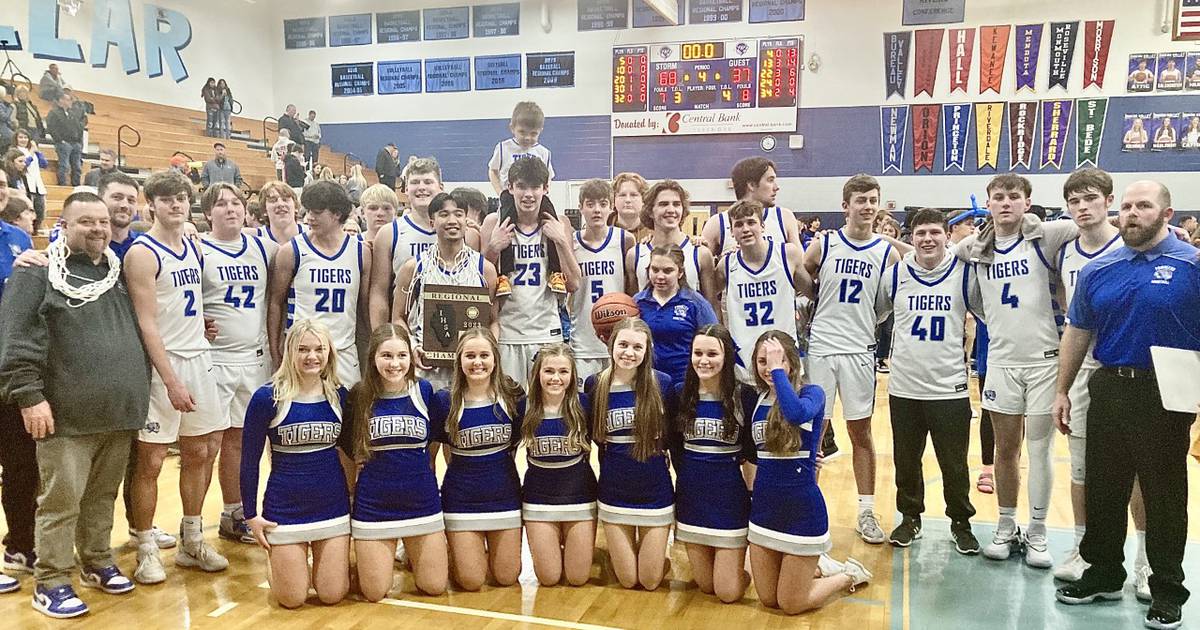 Boys basketball Princeton rolls past Stillman Valley for regional