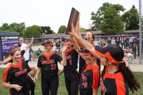 Beecher softball claims 11th regional title in 12 seasons with 14-6 win over Manteno