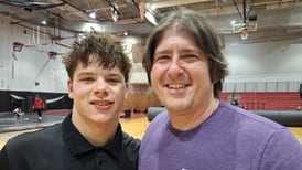 Hampshire’s Knox Homola, coached by dad, leads three Whip-Purs headed to state