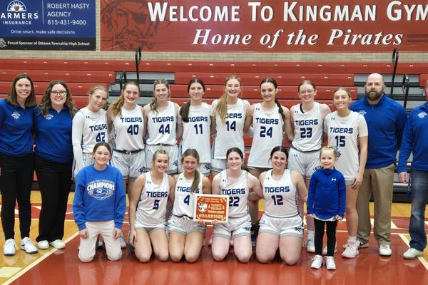 Photos: Princeton girls basketball captures title at Ottawa Holiday Tournament over Metamora