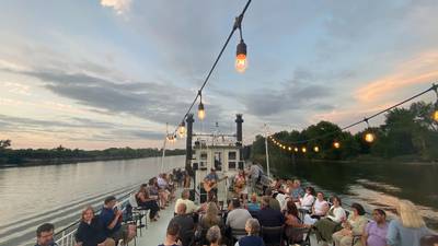 Experience Fall In Starved Rock Country