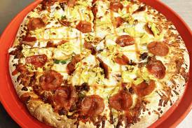 Downers Grove pizzeria supports local schools with fundraisers