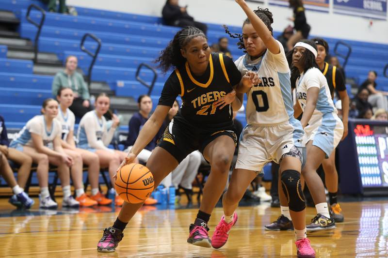 Joliet West’s Jada Thompson works along the baseline against Plainfield South on Thursday, Jan 22, 2026 in Plainfield.
