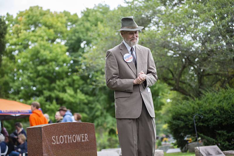 Paul Dallgas-Frey recounts the life of William V. Slothower, an early hardware merchant, mayor and public servant of Dixon. Slothower was mayor when native Louella Parsons brought in big name celebrities Ronald Reagan, Bob Hope, Jerry Colonna, Joe E. Brown, Anne Rutherford and others for a movie premier showing at the Dixon Historic Theatre.