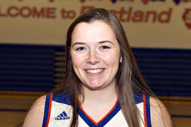 Henze breaks Eastland girls’ all-time scoring mark in victory