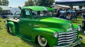 Chrome and whitewall tires – Jalopy Fest delights Yorkville with rockabilly vibes