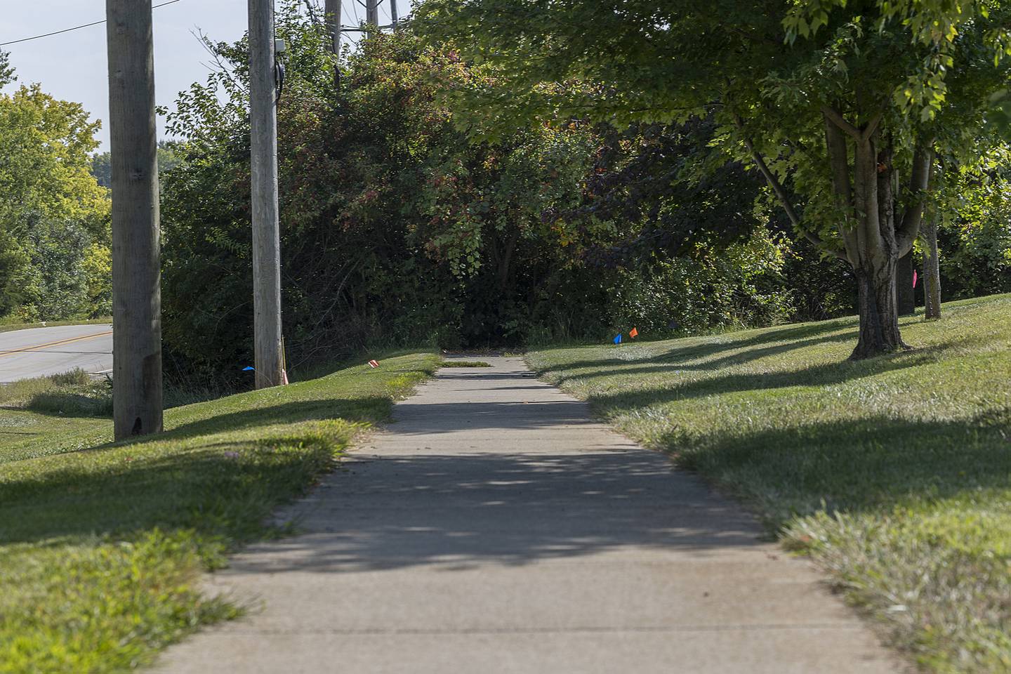 The sidewalk will continue south along Lowell Park Road to join Canterbury Apartments with the complex.