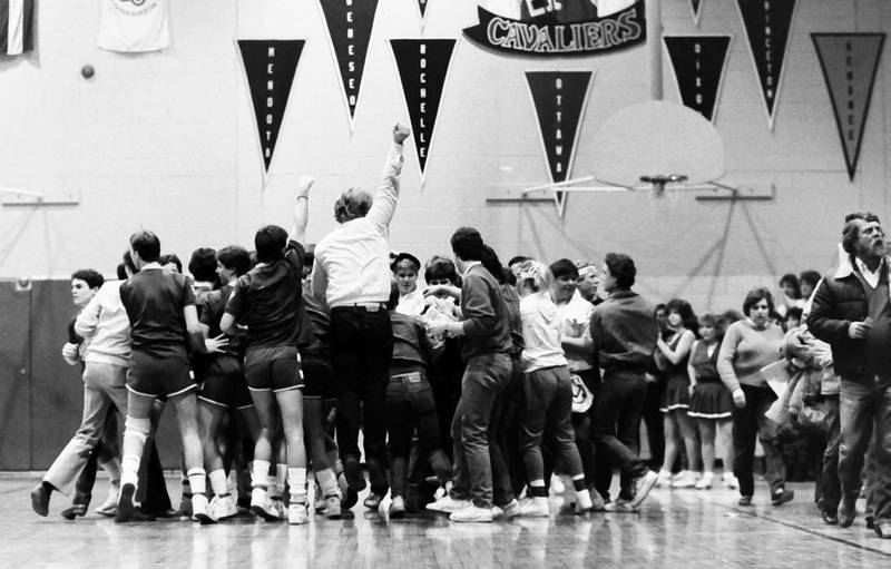 L-P basketball players and students during the Regional title game on Saturday, Feb. 28, 1986 at La Salle-Peru Township High School.
