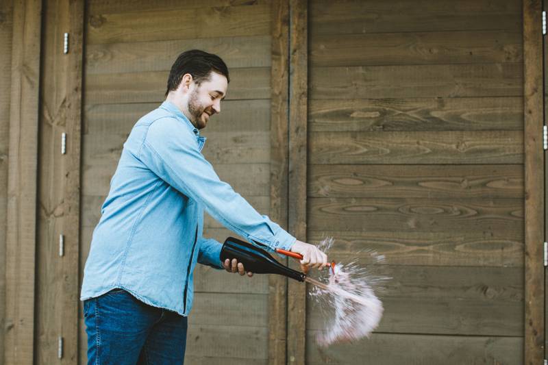 SCENE-Uncorked-Nokes-SparklingWines-January2025-Chris Fladwood_of Soter Vineyards sparkling_Photo Credit_ Cheryl Juetten