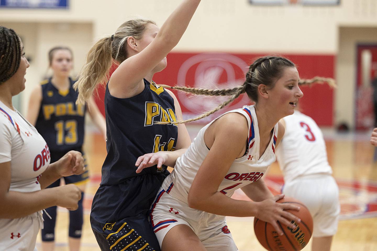 Oregon’s Ava Hackman pulls down a rebound Tuesday, Nov. 22, 2022 while playing Polo.