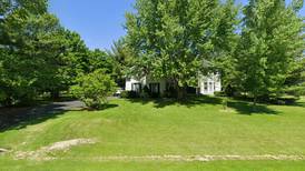 Single-family home sells in Yorkville for $541,500