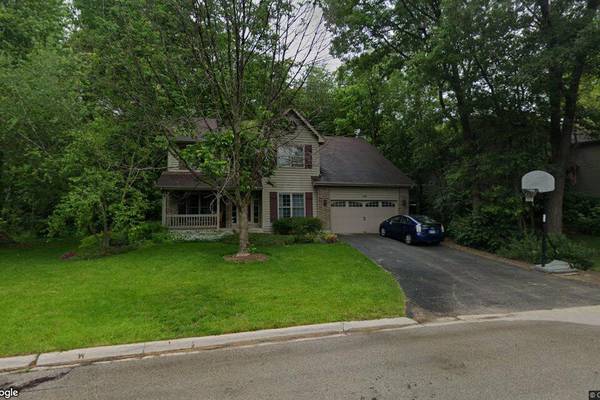 Single-family home sells for $452,000 in Crystal Lake