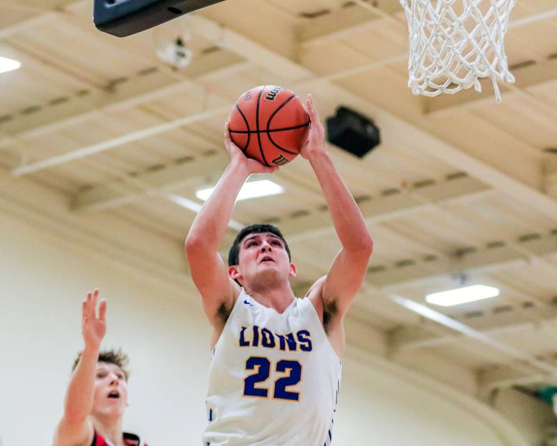 Lyons Carter Reid (22) puts up a shot during the Jack Tosh Holiday Classic basketball game between Lyons at Batavia.  Dec 26, 2022.