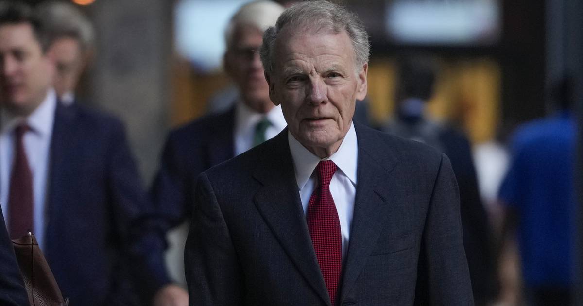 Ex-Speaker Madigan reports to West Virginia prison to begin 7.5-year sentence
