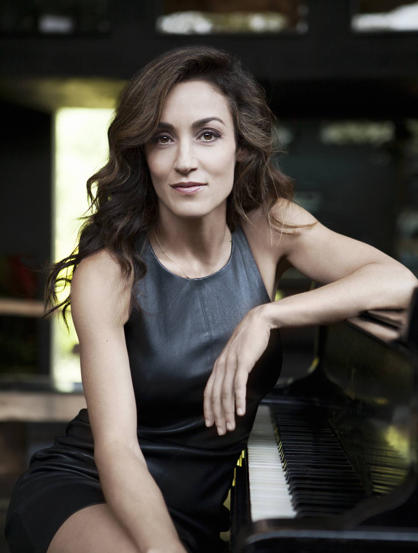 Marta Aznavoorian, pianist, will guest star with Camerata Chicago of Wheaton in April 2024 in Wheaton, Hinsdale and Evanston. 

- Lisa Mazzucco, photographer