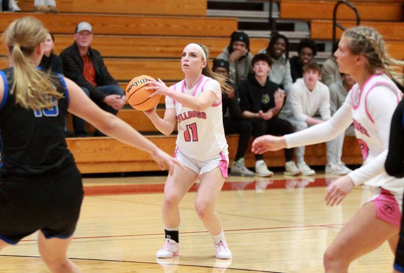 Batavia’s Kaidyn King shoots the ball during a game against St. Charles North on Monday, Dec. 16, 2024 in Batavia.