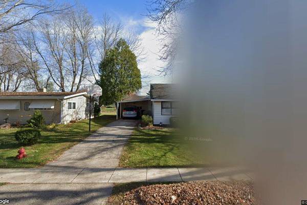 Single-family home sells in Rochelle for $182,000