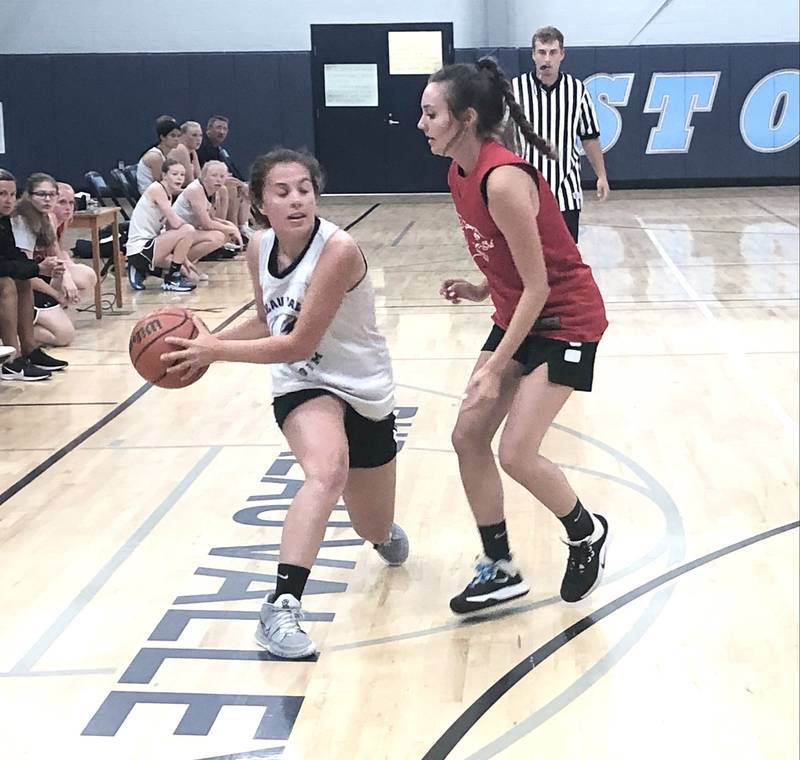 Sophomore Carly Reglin handles the ball for Bureau Valley in Thursday's varsity game vs. E-P at the Storm Gym. BV won 31-25.