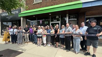 Angry Pickle Pub celebrates grand opening in downtown Sycamore